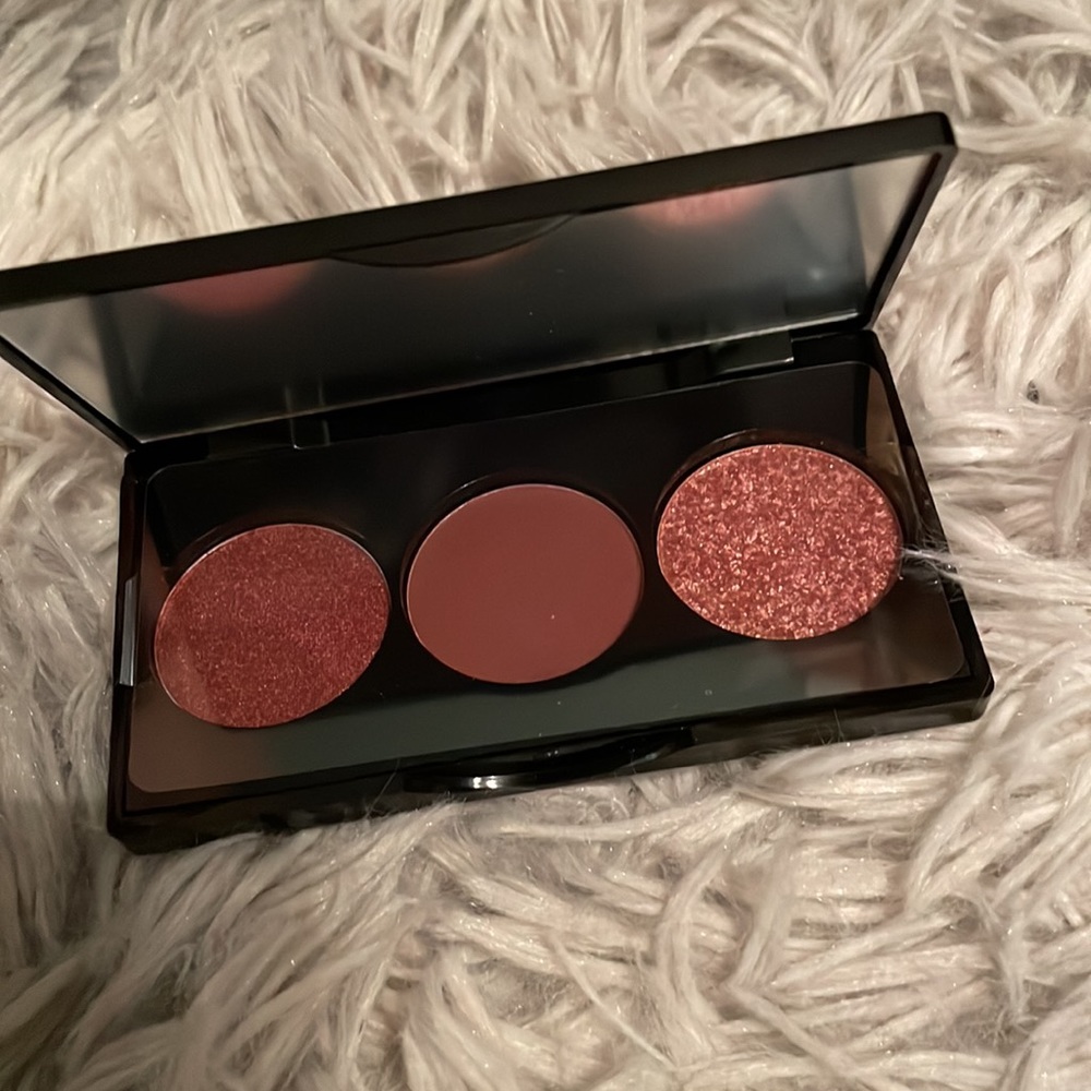 ISH eyeshadow trio | Burgundy Eyes
